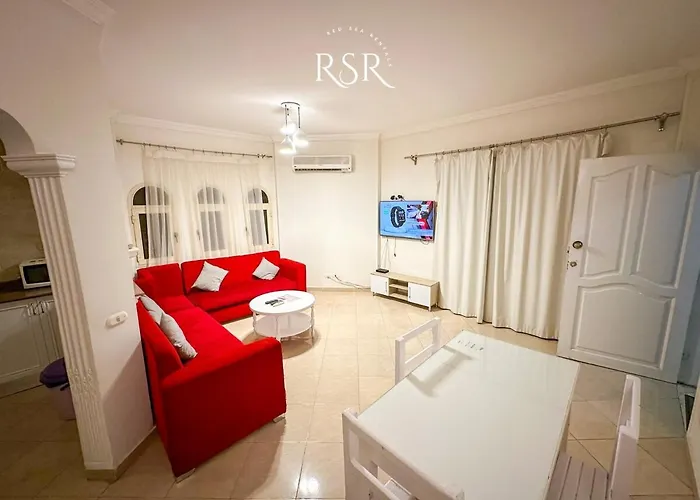 Apartment With A Private Roof Top , Pool , Garden