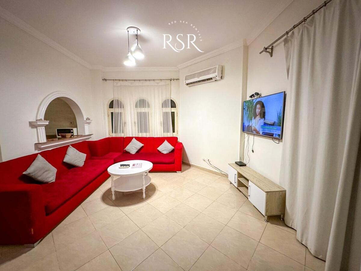 Apartament With A Private Roof , Pool , Garden *